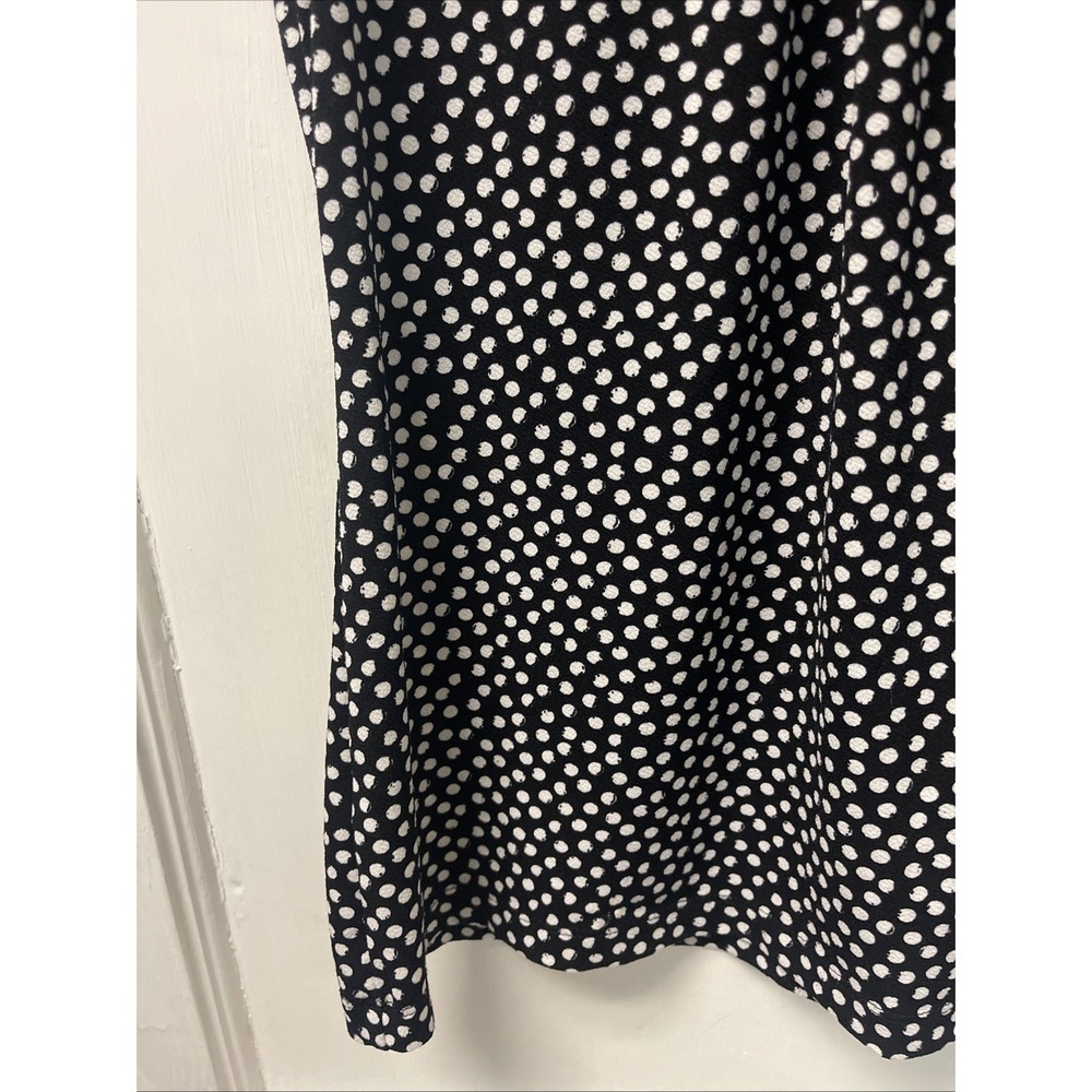 Women's Banana Republic Size Small Black-And-White Polkadot Keyhole Back Tank - Picture 6 of 9